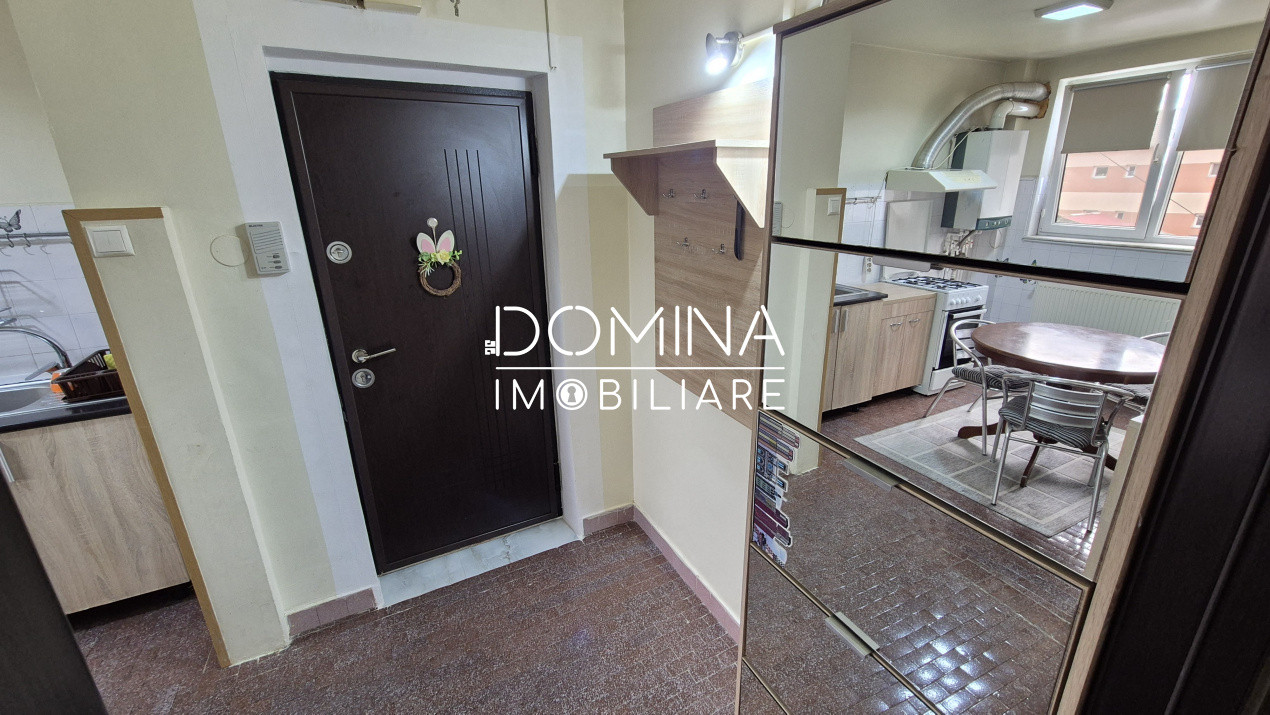 Vânzare apartament 3 camere, etaj 1, strada Brândușei, Târgu Jiu