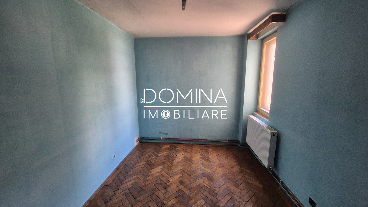 Vânzare apartament 3 camere, etaj 2 - decomandat - strada Zambilelor