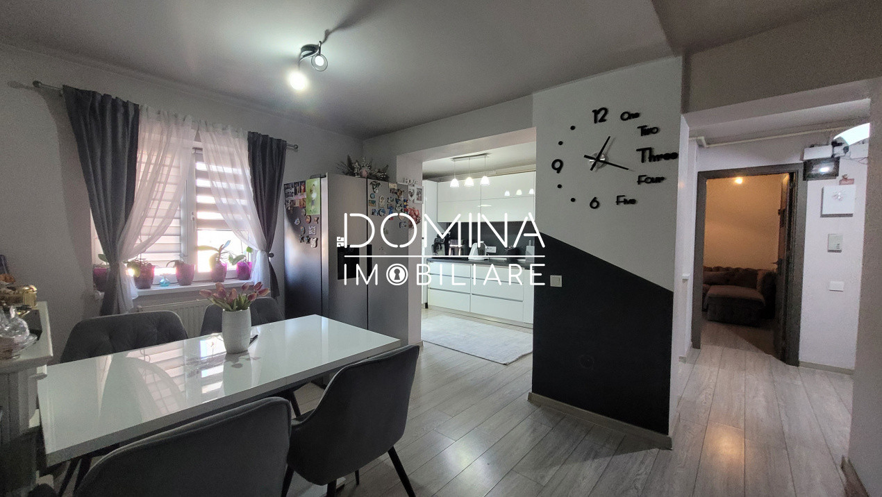 Vânzare apartament 4 camere, decomandat, strada Victoriei – central