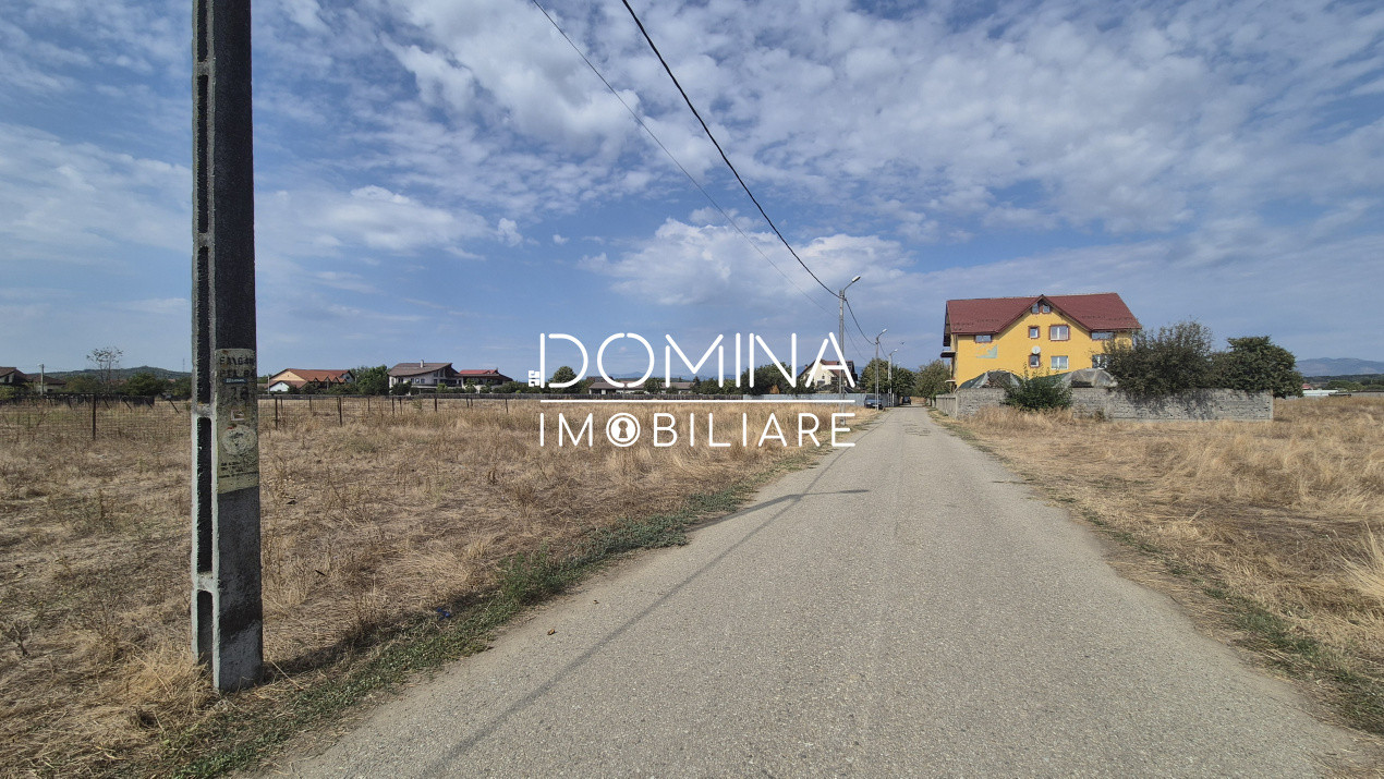 Vânzare teren extravilan 1.100 mp, strada Făgăraș, Târgu Jiu