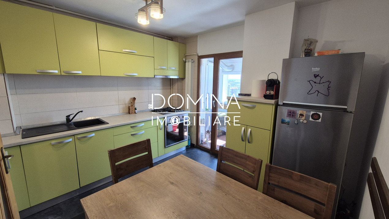 Vânzare apartament 3 camere - Ultracentral – situat în Târgu Jiu, Strada Unirii