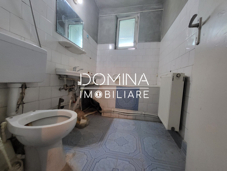 Vânzare apartament cu 3 camere, strada Garofiței, zona 1 Mai