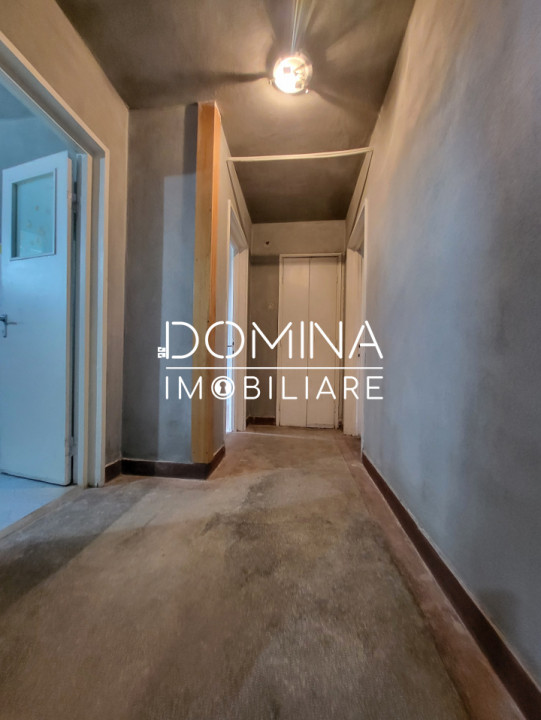 Vânzare apartament cu 3 camere, strada Garofiței, zona 1 Mai