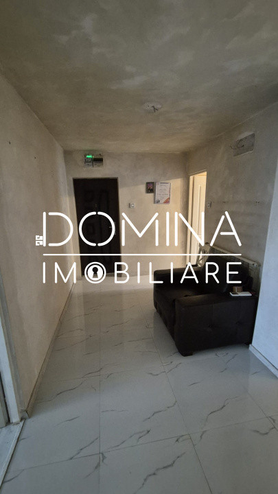Vânzare apartament 3 camere, decomandat, etaj 1, strada Zambilelor, Târgu Jiu