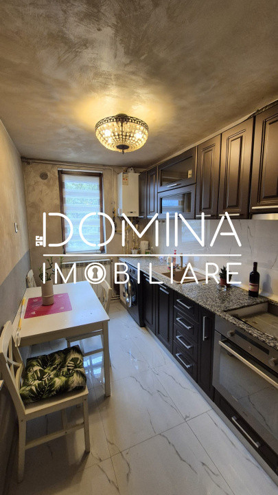 Vânzare apartament 3 camere, decomandat, etaj 1, strada Zambilelor, Târgu Jiu