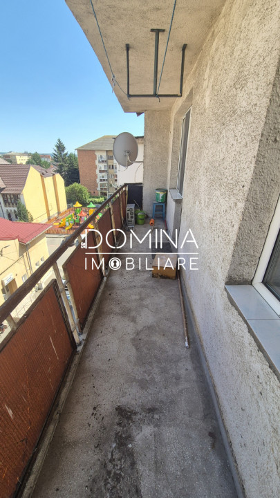 Vânzare apartament 3 camere – Ultracentral – strada Siretului, Târgu Jiu