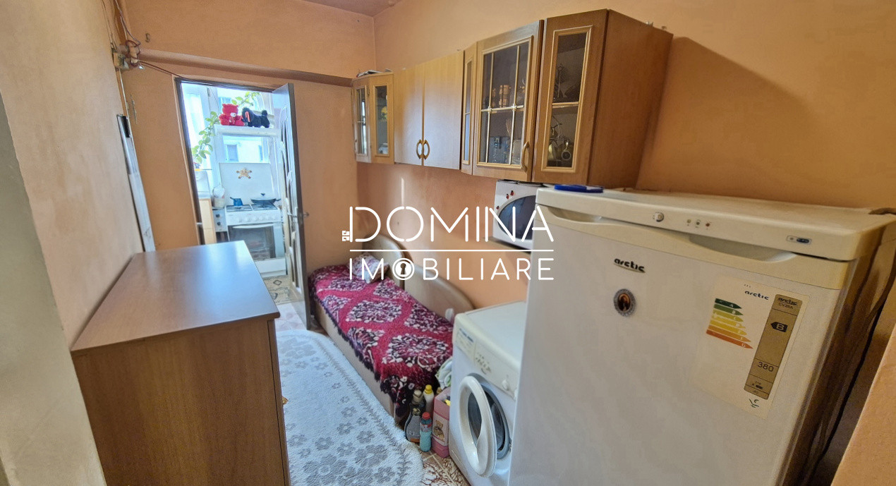Vânzare apartament 2 camere, ULTRACENTRAL, zona Hotel Gorj