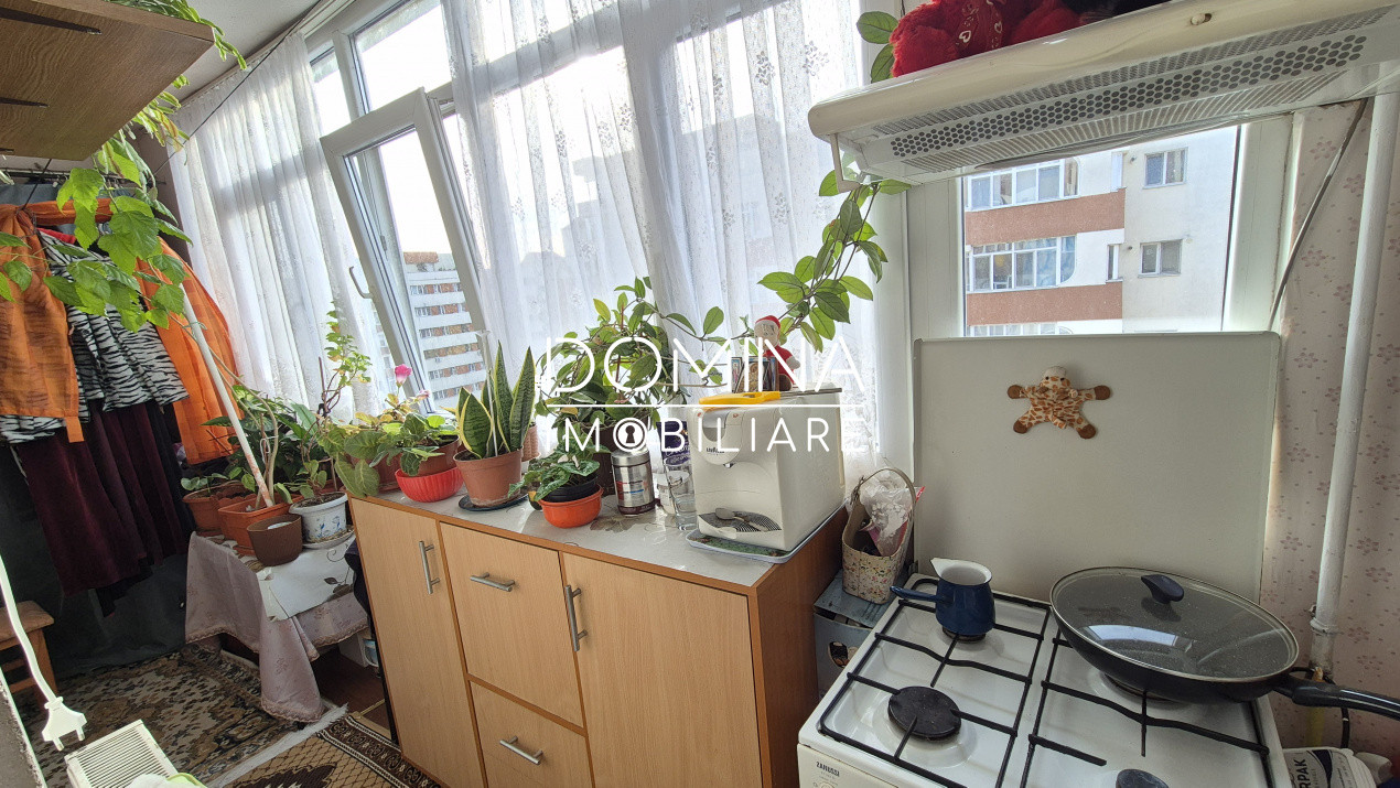 Vânzare apartament 2 camere, ULTRACENTRAL, zona Hotel Gorj