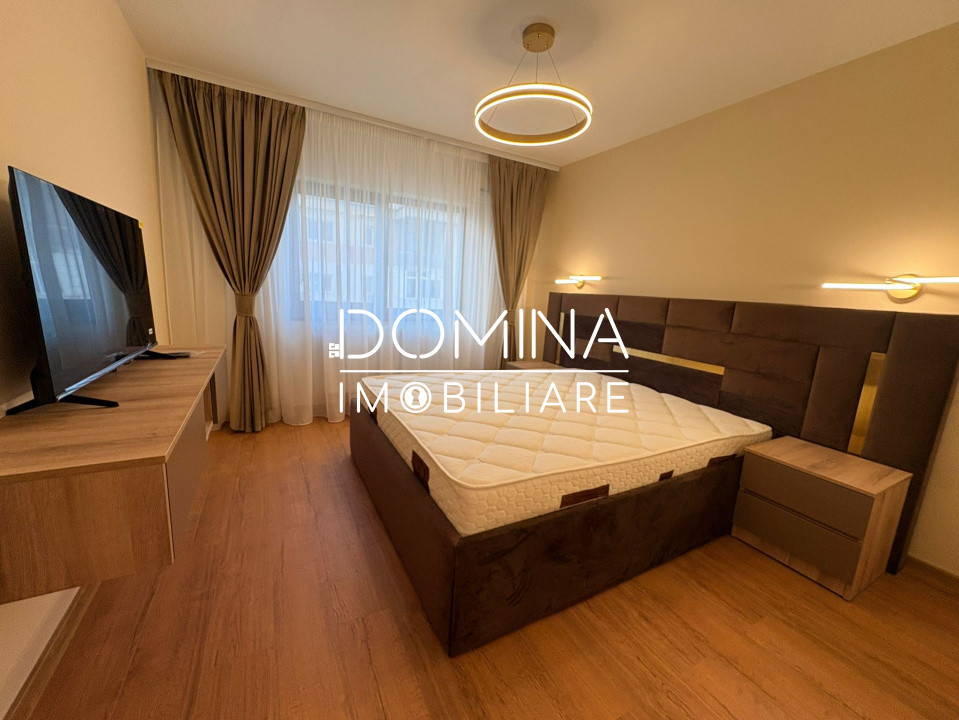 Închiriere apartament 4 camere, modern, strada Bradului