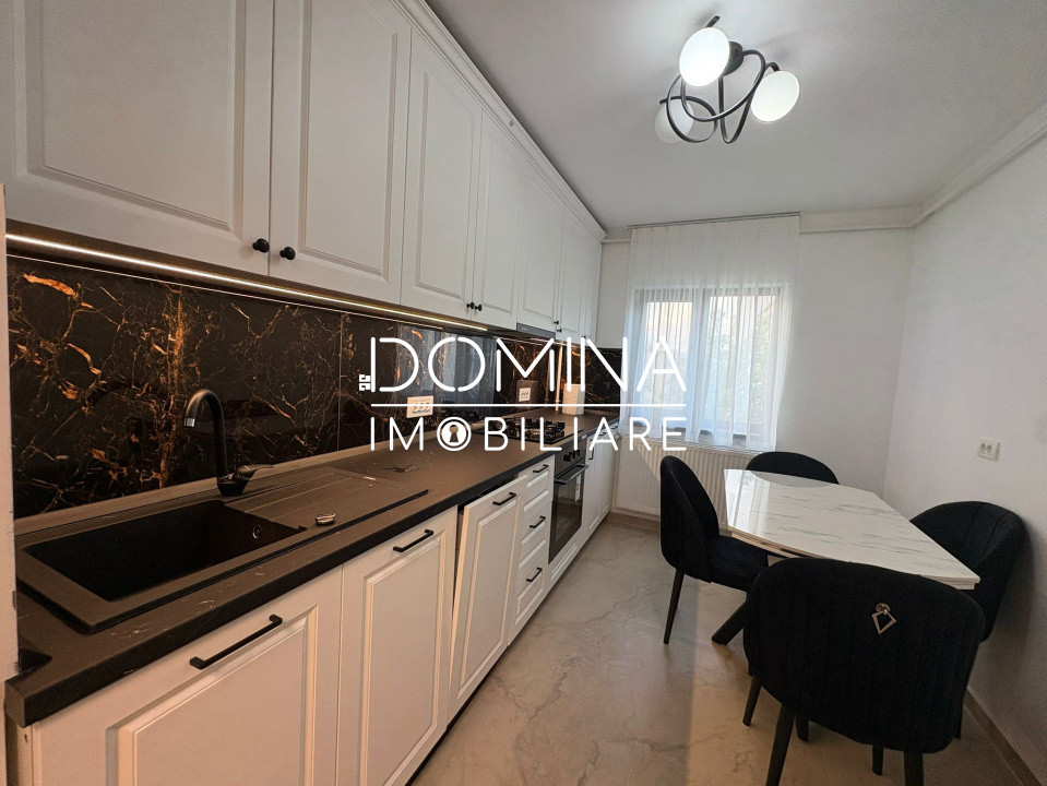 Închiriere apartament 4 camere, modern, strada Bradului