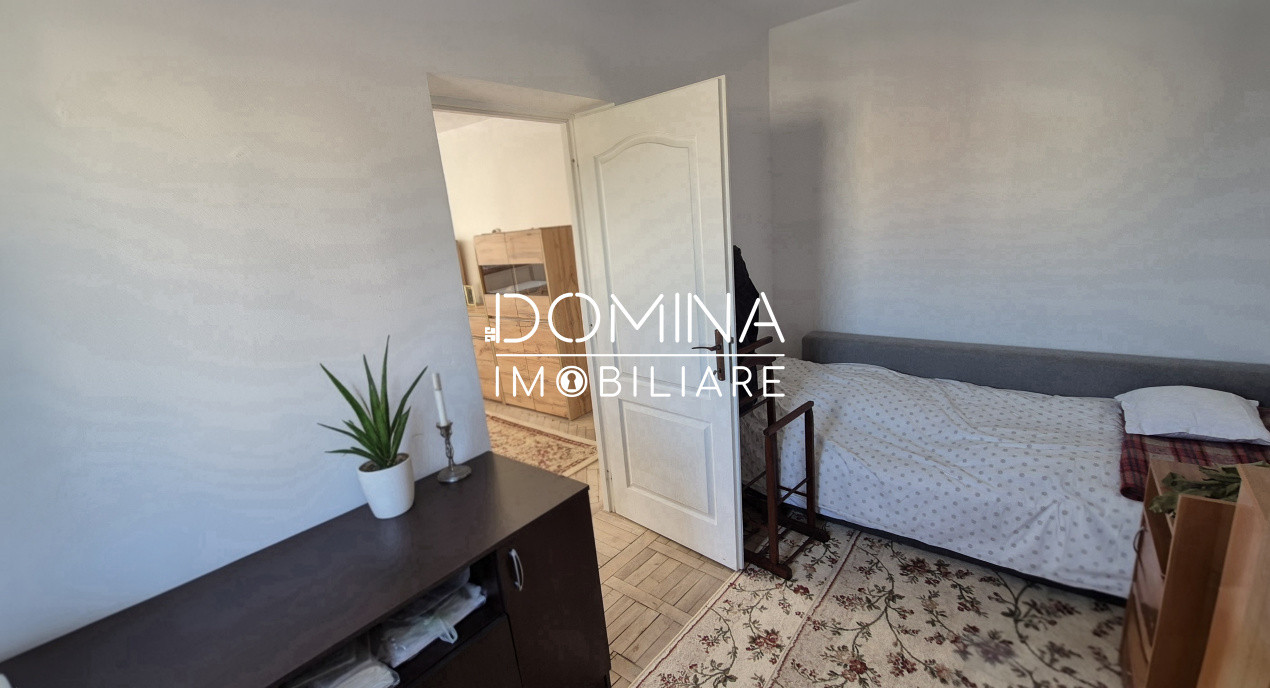 Vânzare apartament 3 camere, et. 3, str. Olari - zona Liceului Pedagogic