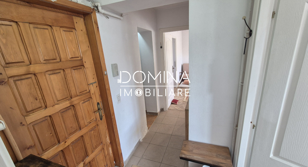 Vânzare apartament 3 camere, et. 3, str. Olari - zona Liceului Pedagogic