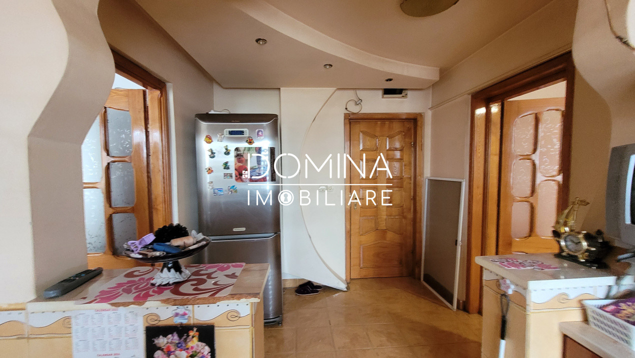 Închiriere apartament 3 camere, Târgu Jiu, zona centrală