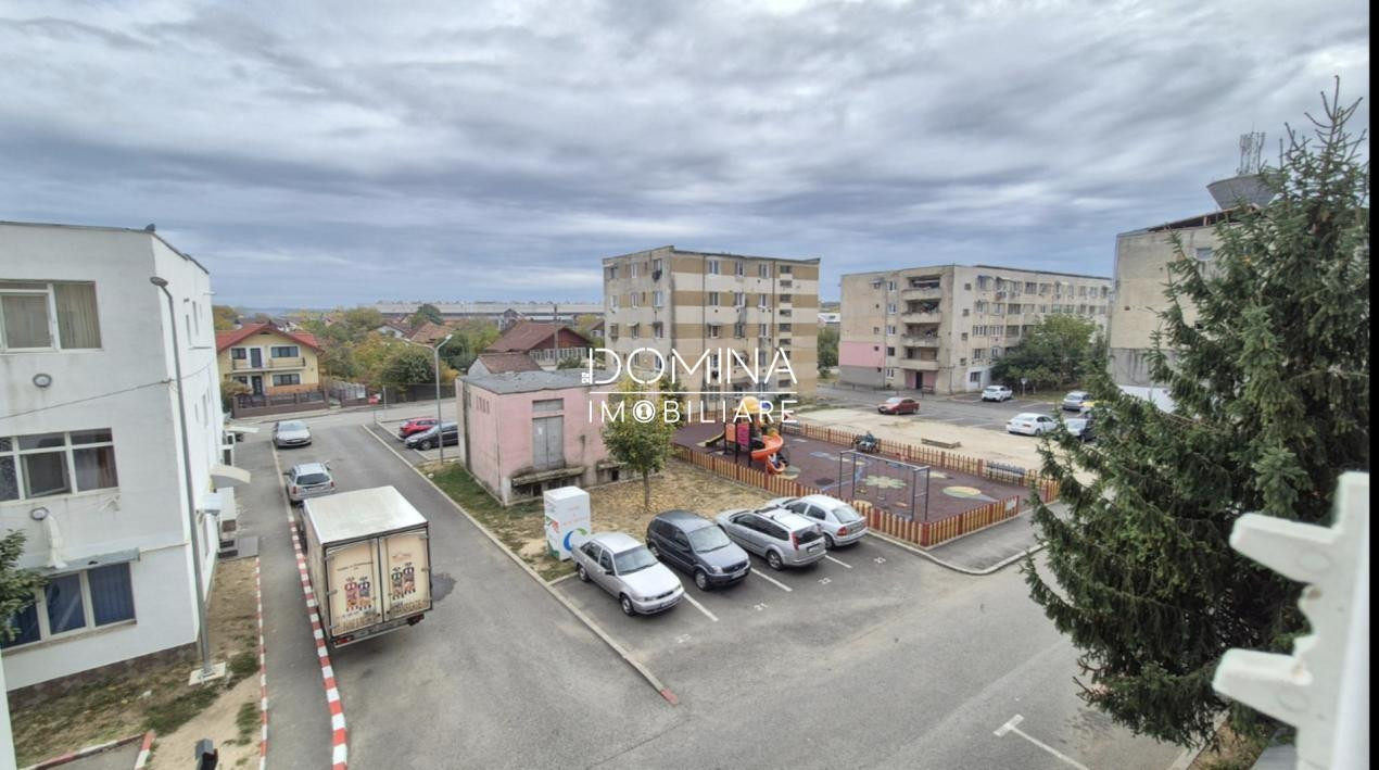 Vânzare garsonieră situată în Târgu Jiu, strada Constructorilor