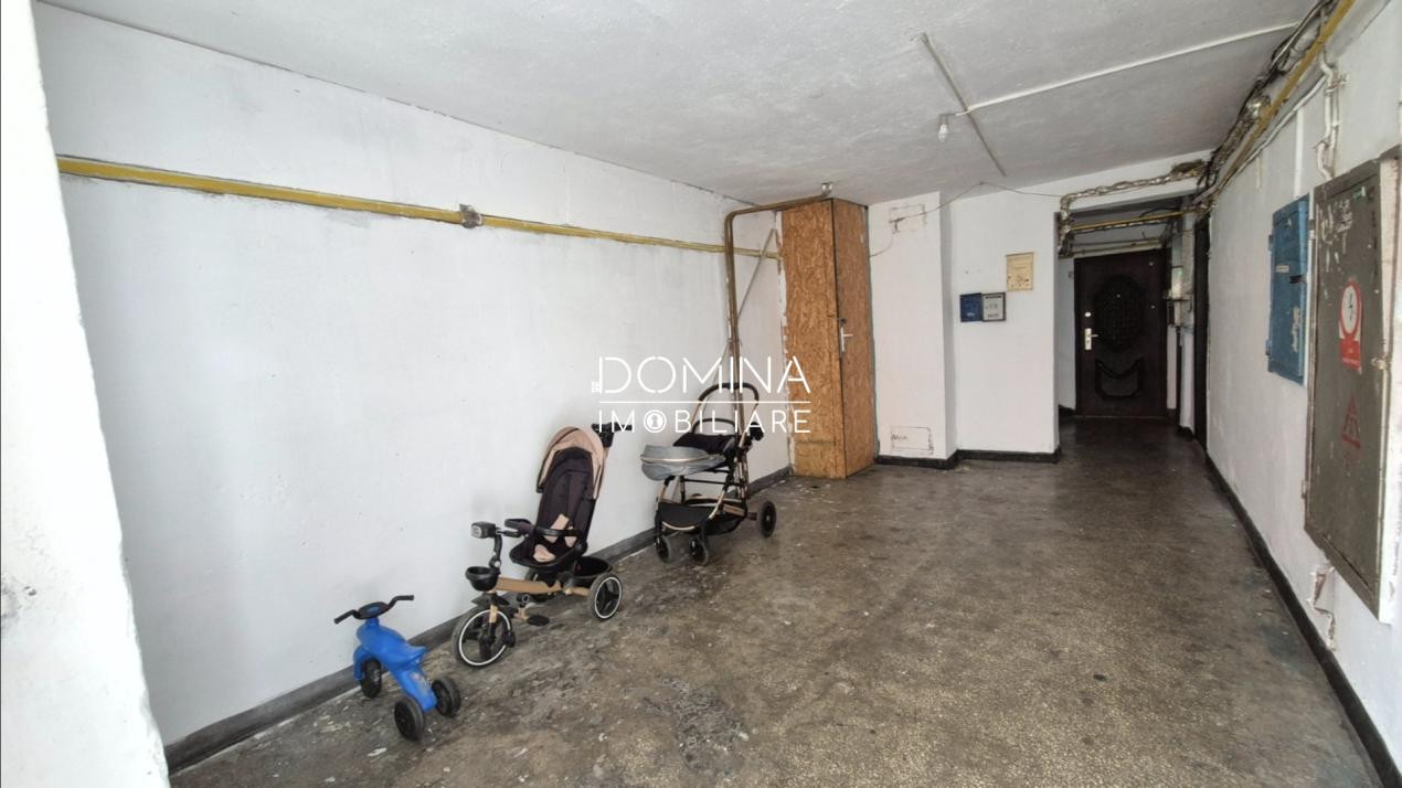 Vânzare garsonieră situată în Târgu Jiu, strada Constructorilor