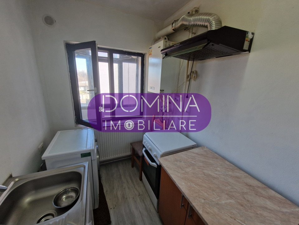 Vânzare garsonieră  în Târgu Jiu, strada Meteor -în apropierea Pieței Centrale