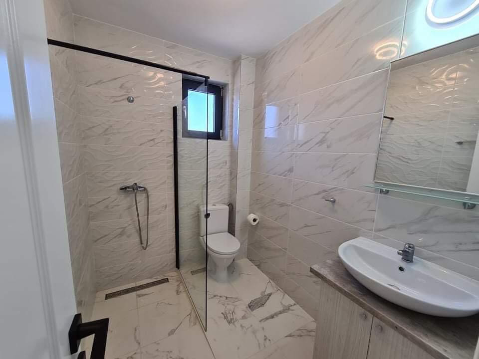 Vânzare garsonieră , 44 mp, situată în Târgu Jiu, Cartier Primăverii