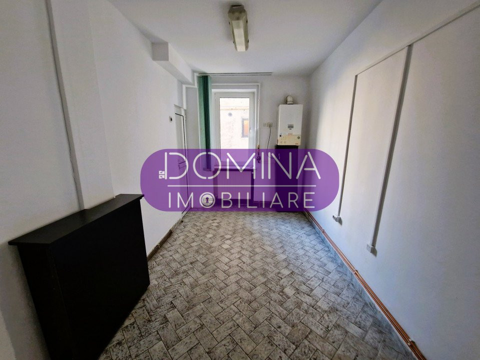 Vânzare apartament 4 camere decomandat, Bld. Ecaterina Teodoroiu