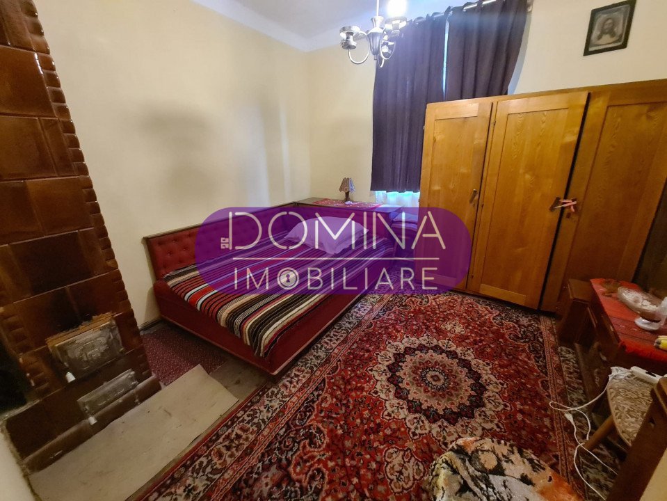 Închiriere casă situată în Oraș Tismana, în apropierea magazinului Profi