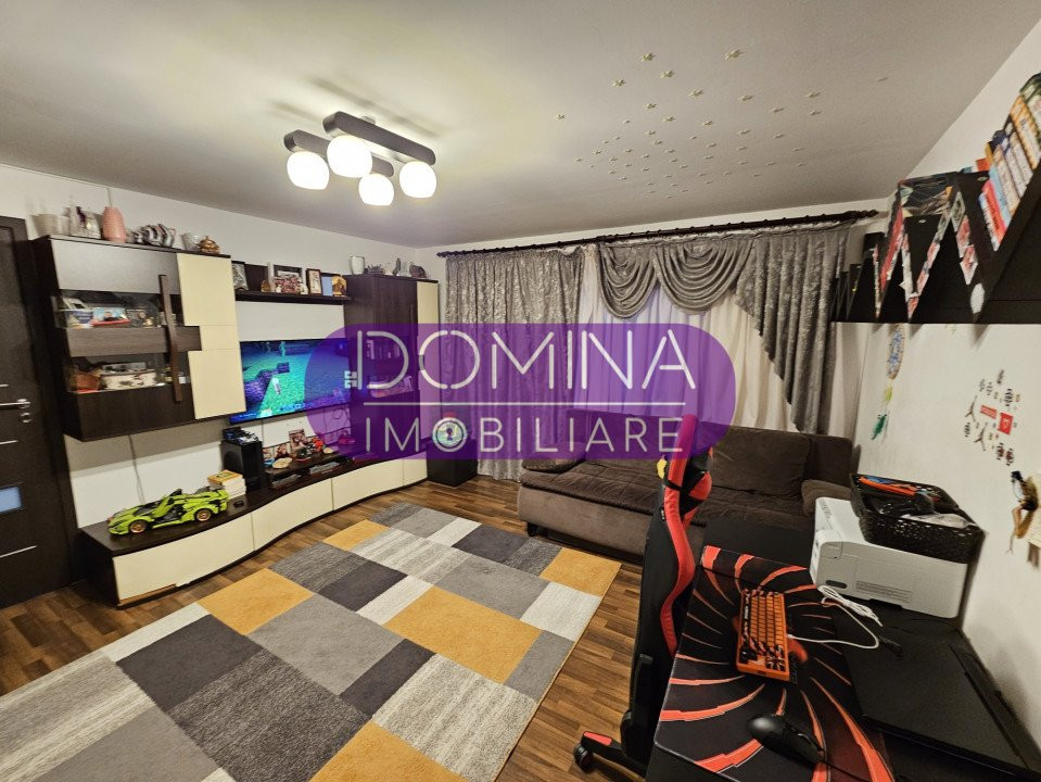 Vânzare apartament 3 camere *etaj 1* situat în Târgu Jiu, strada Nicolae Grigore