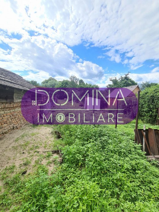 Vânzare proprietate situată în comuna Stănești, sat Stănești
