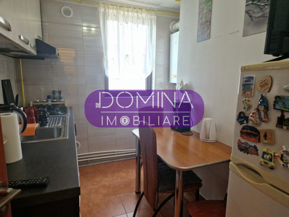 Vânzare garsonieră confort 1, situată în Târgu Jiu, strada 23 August