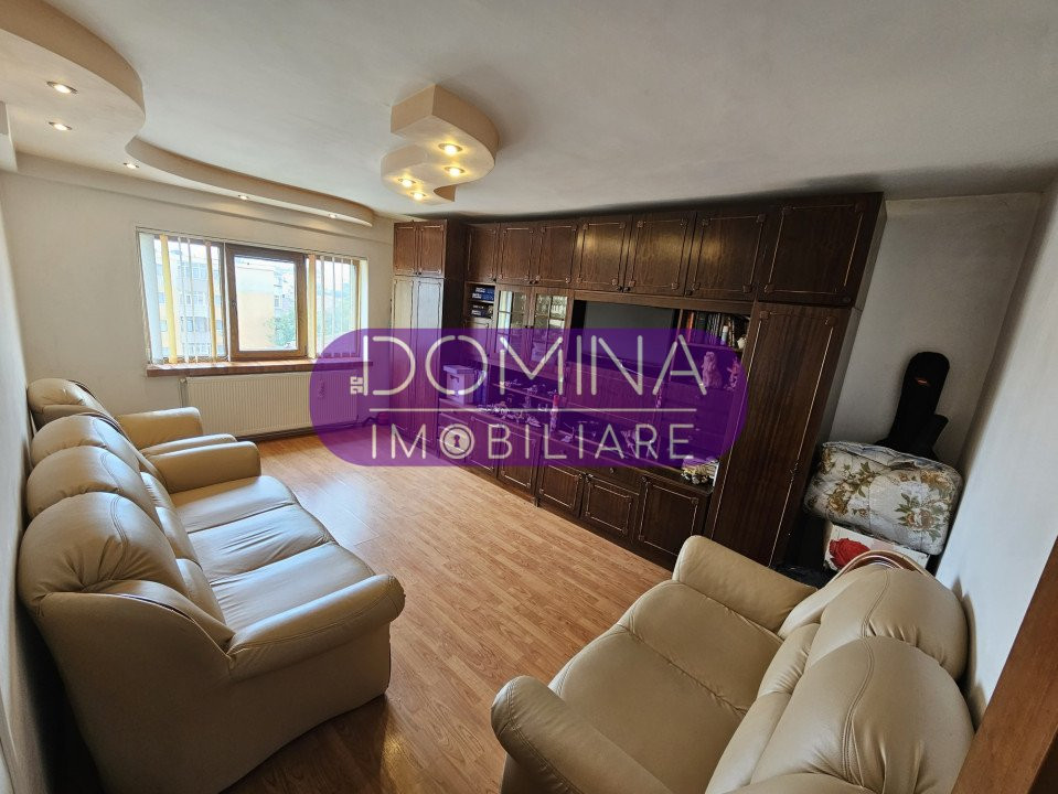 Vânzare apartament 2 camere, situat în Târgu Jiu, strada Revoluției 