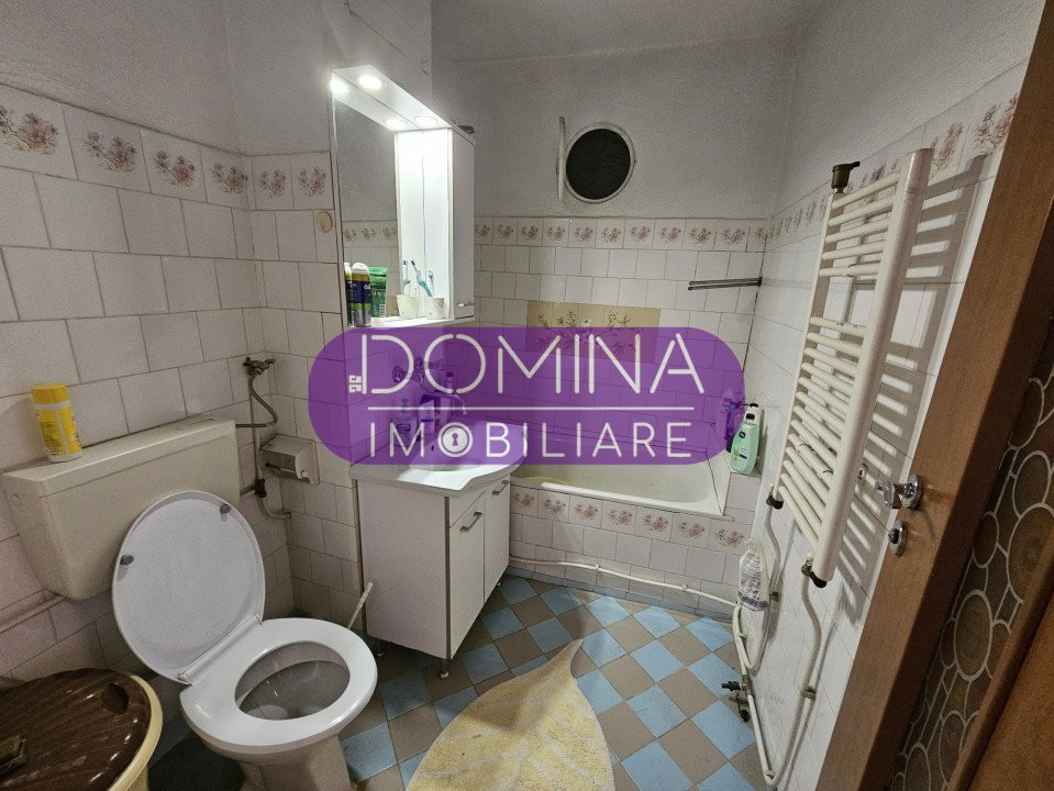 Vânzare apartament 2 camere, situat în Târgu Jiu, strada Revoluției 