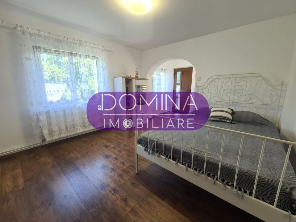 Vânzare casă în Tg Jiu,  strada Calea Severinului - la 1,5 Km de Piața Centrală