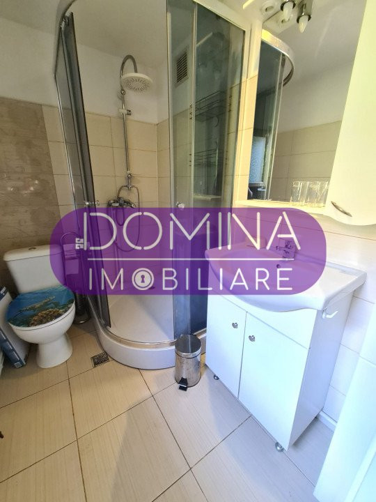 Vânzare casă situată în Târgu Jiu, strada Comuna din Paris - zonă centrală