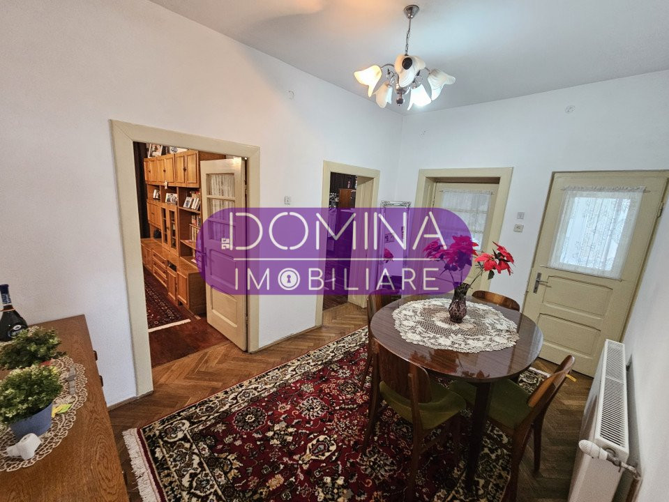 Casă și teren 1056 mp în Tg. Jiu * zonă centrală * strada Carpați