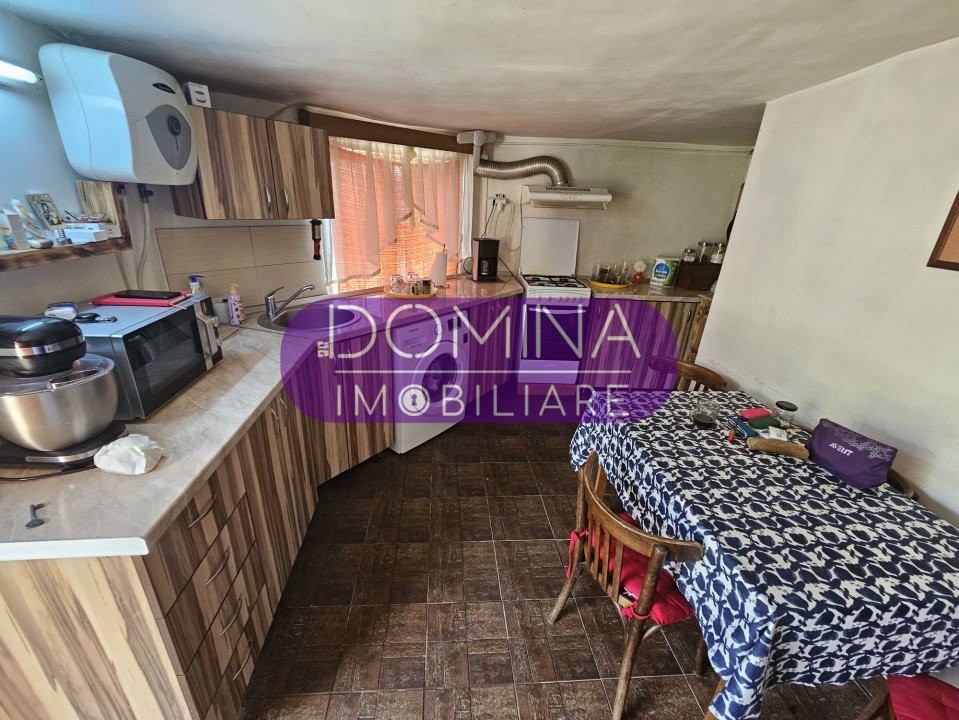 Casă și teren 1056 mp în Tg. Jiu * zonă centrală * strada Carpați