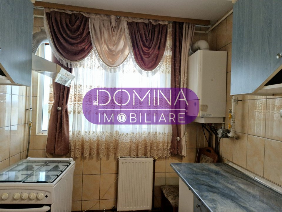  Vânzare apartament 2 camere, situat în Târgu Jiu, Aleea Garofiței