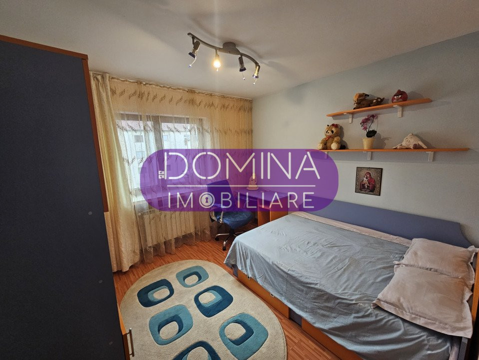 Apartament 3 camere în Târgu Jiu, strada Nicolae Bălcescu