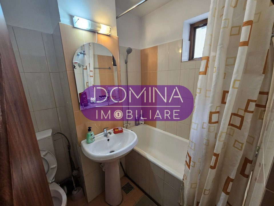 Apartament 3 camere în Târgu Jiu, strada Nicolae Bălcescu