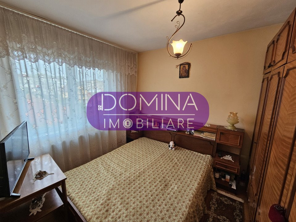 Vânzare apartament 3 camere, Aleea Plopilor - zona 9 Mai