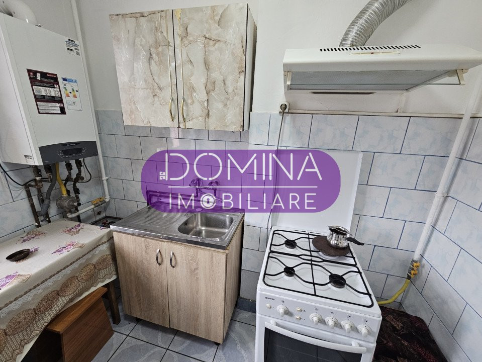 Vânzare apartament 2 camere, situat în Bumbești Jiu, strada Jiului - etaj 1