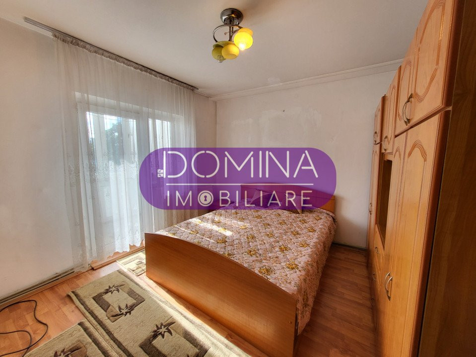 Vânzare apartament 3 camere decomandat, 70 mp,  situat în Tg. Jiu, str. A.I.Cuza