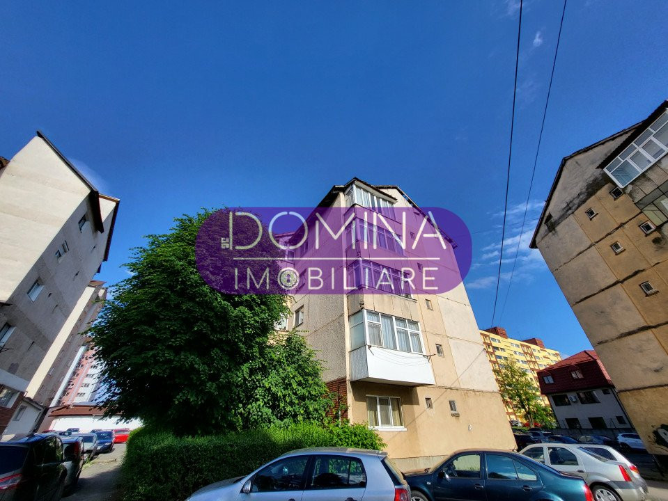 Vânzare apartament 3 camere decomandat, 70 mp,  situat în Tg. Jiu, str. A.I.Cuza
