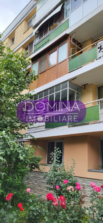 Vânzare apartament 3 camere, et.1 - zonă centrală, strada G-ral Christian Tell