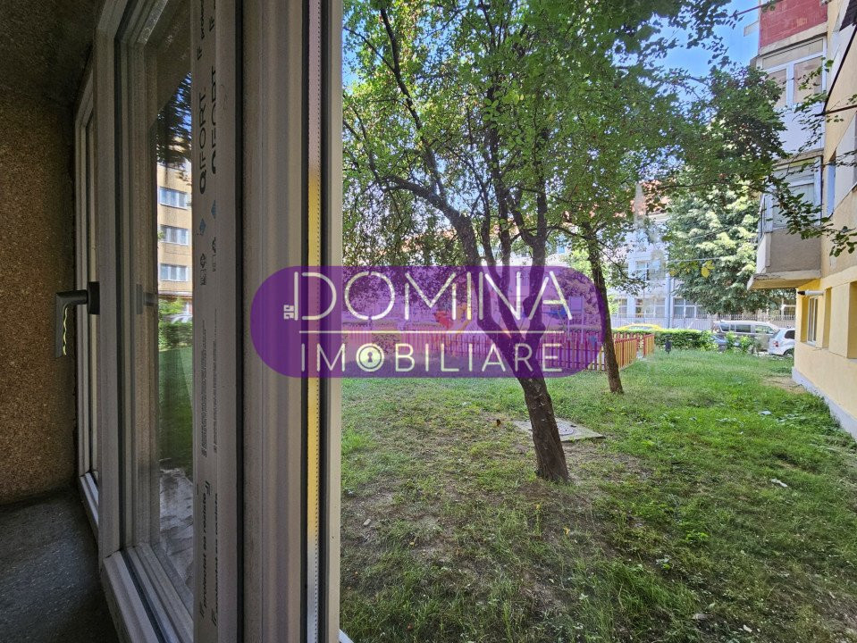 Vânzare apartament 3 camere, situat în Târgu Jiu, strada Mioriței 