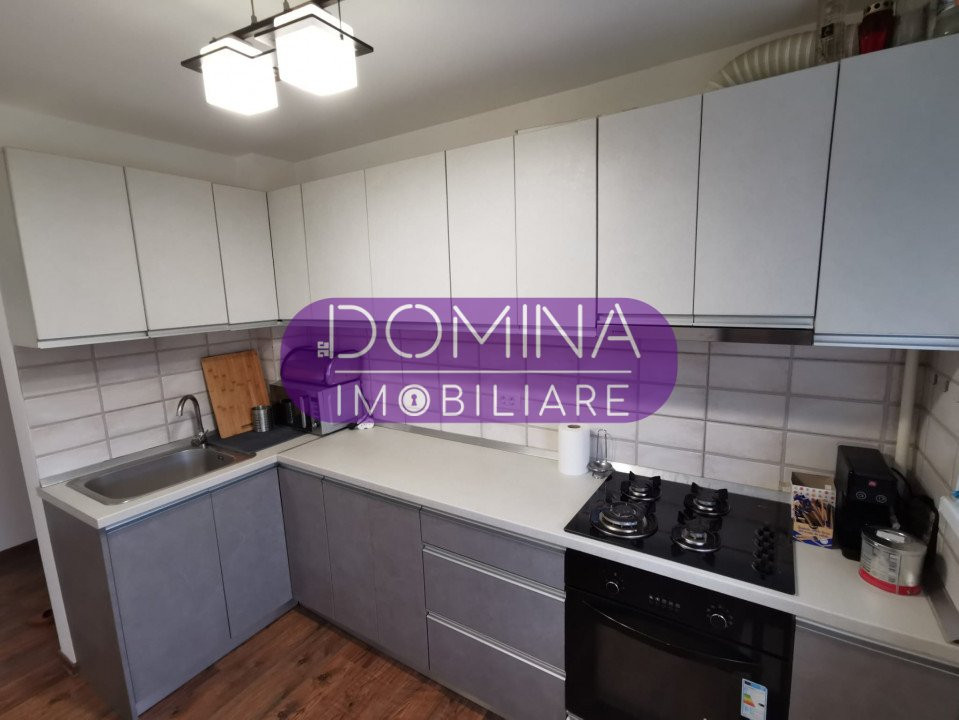 Vânzare apartament 4 camere, situat în Târgu Jiu, Aleea Sf. Nicolae - 11 Iunie