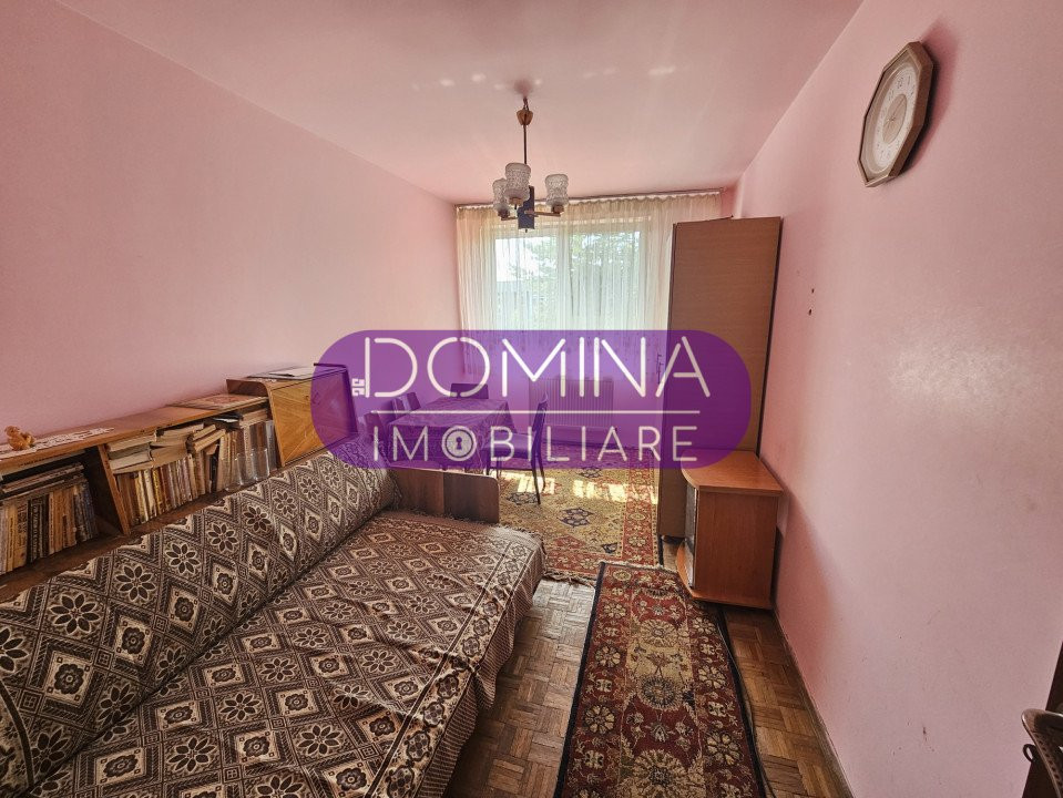 Vânzare apartament 3 camere, situat în Târgu Jiu - Aleea Garofiței