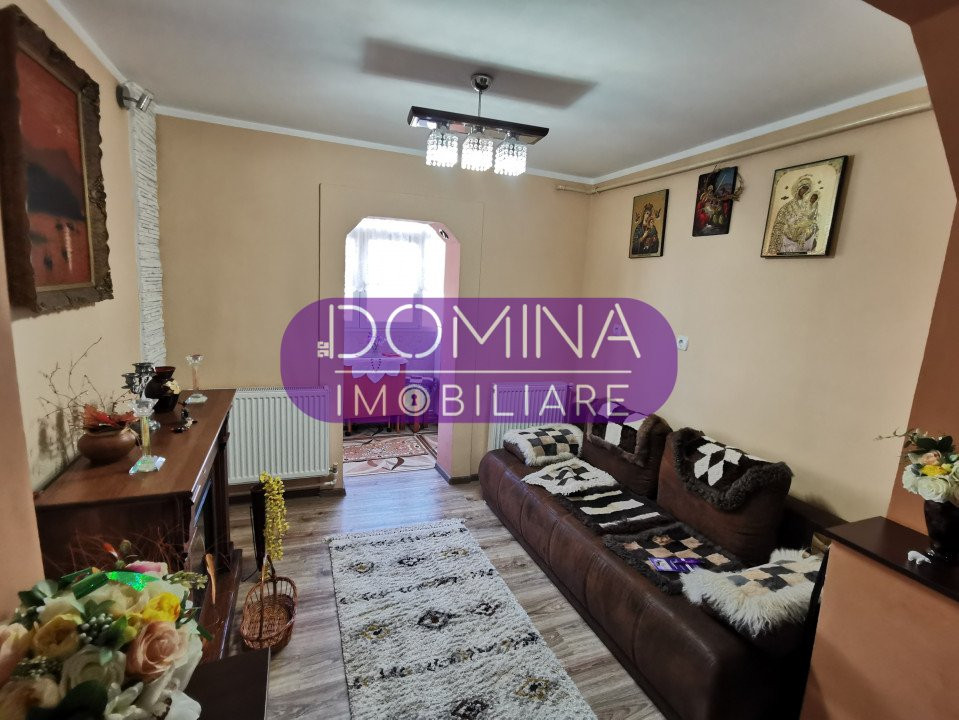 Vânzare apartament central cu 2 camere, situat în Târgu Jiu, strada Cerna