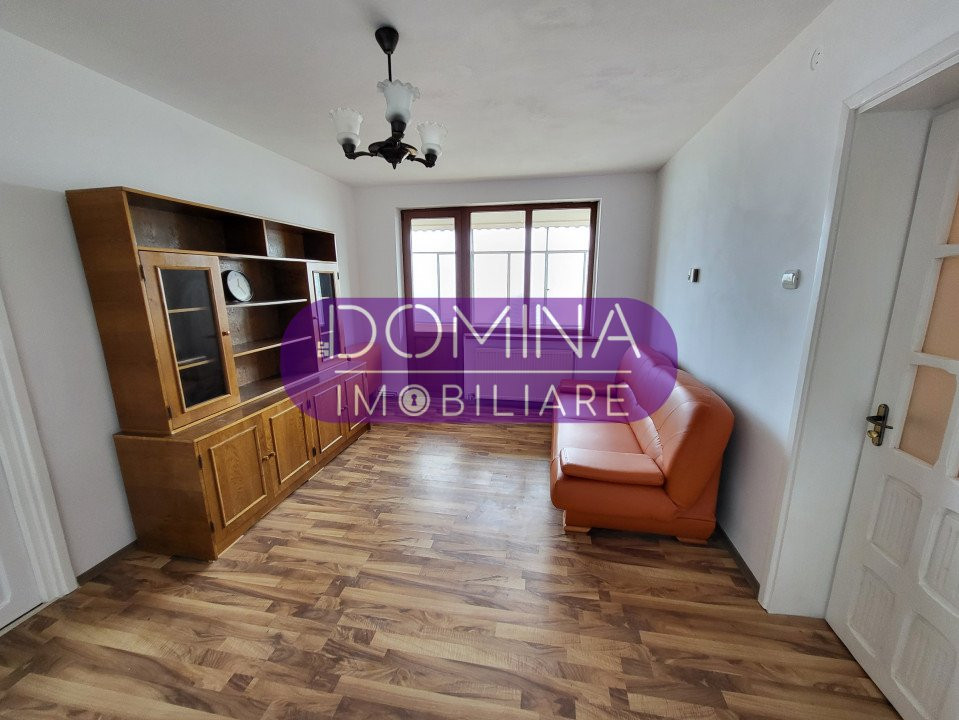 Vânzare apartament 2 camere luminos - strada Unirii - zonă centrală