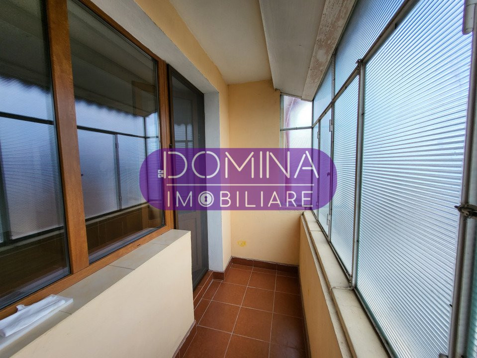 Vânzare apartament 2 camere luminos - strada Unirii - zonă centrală