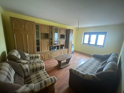 Vânzare apartament 3 camere, situat în Rovinari, Aleea Mesteacănului