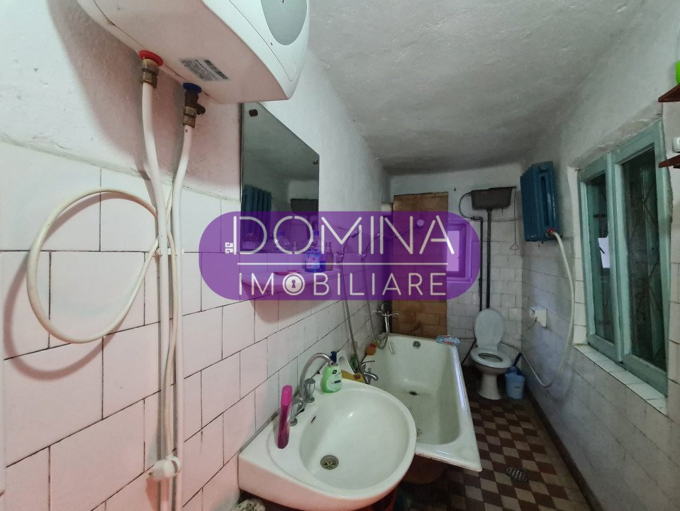 Vânzare proprietate situată în comuna Peștișani, sat Peștișani - zonă turistică