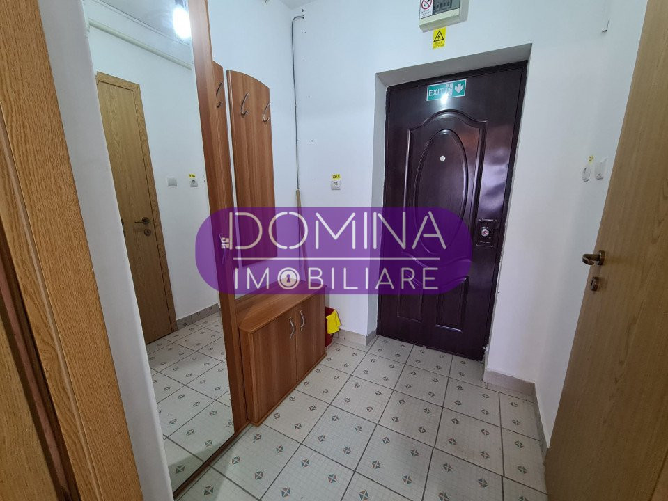 Vânzare garsonieră , situată în Târgu Jiu, strada Ciocârlău - zona Artego