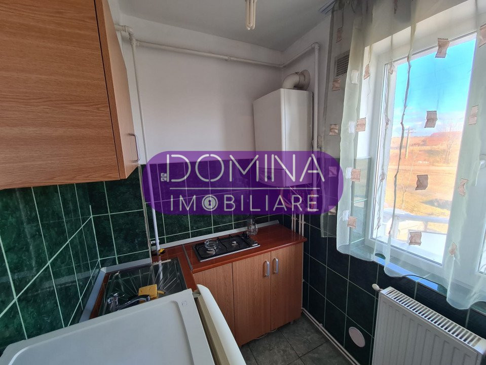 Vânzare garsonieră , situată în Târgu Jiu, strada Ciocârlău - zona Artego